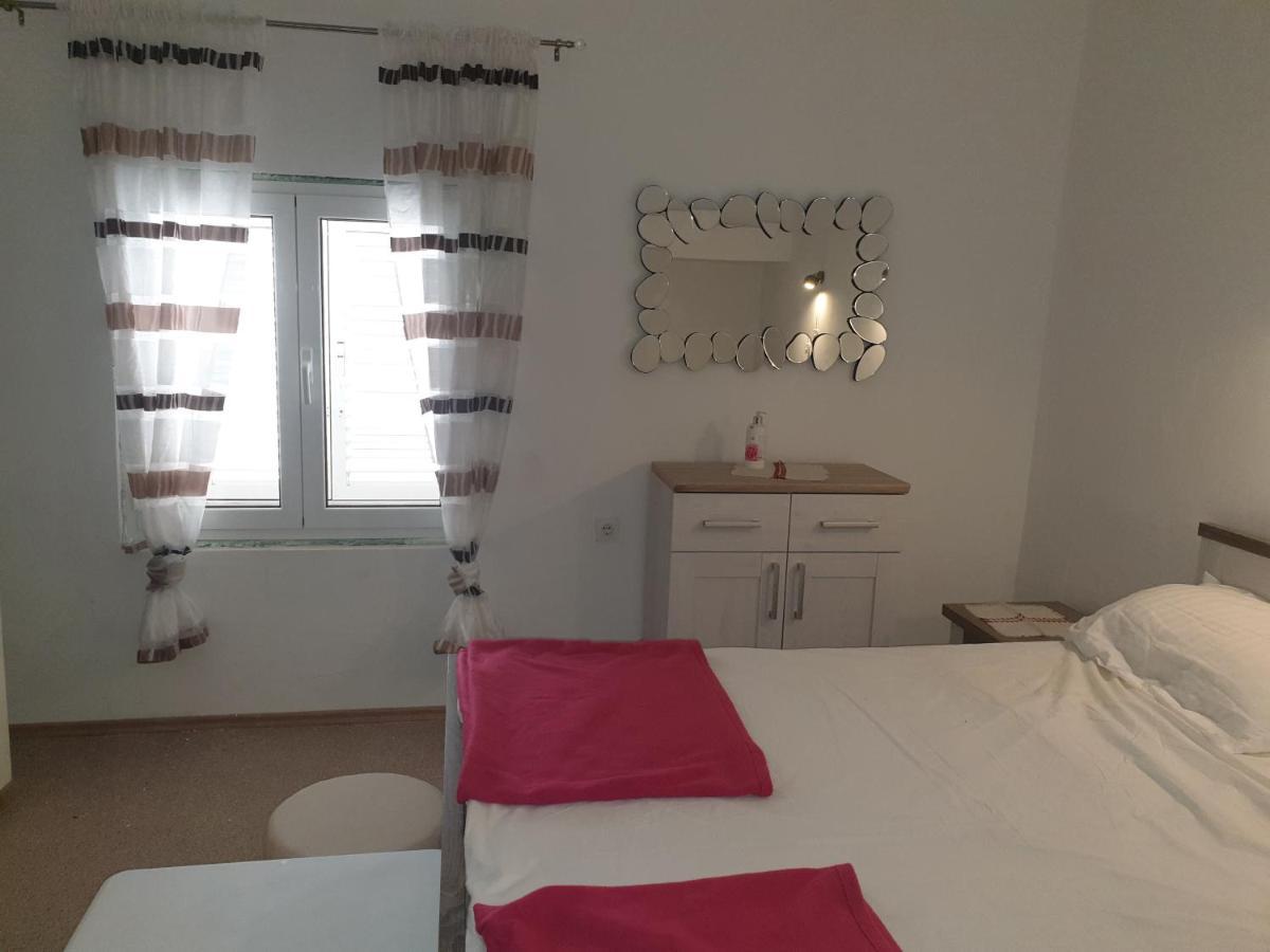 Ulica Dvori Narca 12 Apartment 4+2 Per. Башка Экстерьер фото